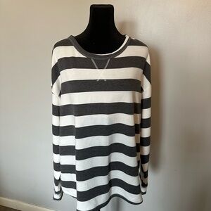 Oversized White and Gray Boxy Sweatshirt with Relaxed Fit